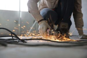 Endüstriyel Tesisler, Fabrikalar ve Ticari Yapılar